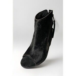 Diba True Heels Black Cowhide, Peep Toes Slingback Stacked Heel Womens Size 6